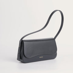 MATRIARQE Otto Baguette Bag in Leather - Black