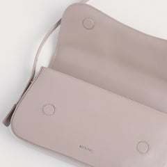 MATRIARQE Otto Baguette Bag in Leather - Taupe