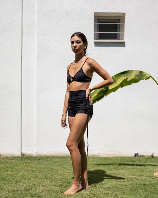 IAMLOVEIN Black' Shirring Shorts