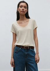 Aimée Pure Elegance Soft Beige Tshirt