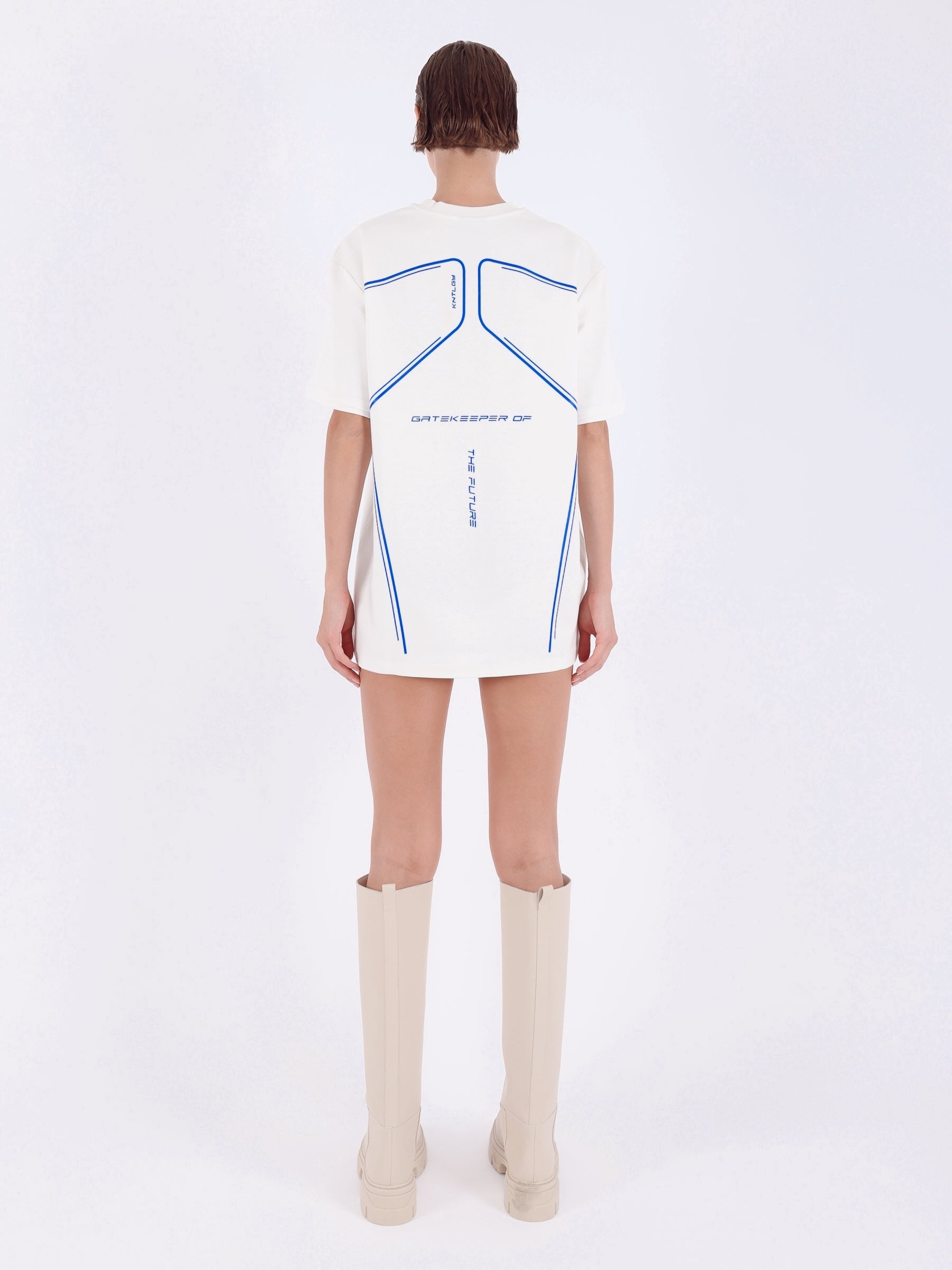 Knitology Beyaz Sırtı Baskılı Oversize T-shirt