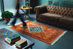 QR Hand Woven Wool Carpet