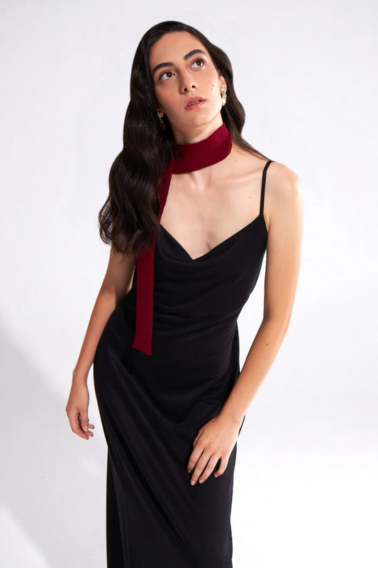 Crescent Line Darkshine Dress – BLACK