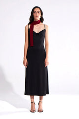 Crescent Line Darkshine Dress – BLACK