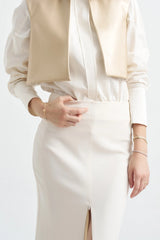 Crescent Line Elegance Skirt in Cream