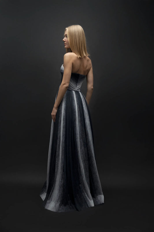 Lunar – Draped Detailed Sweetheart Neck Navy Blue White Long Puffy Dress