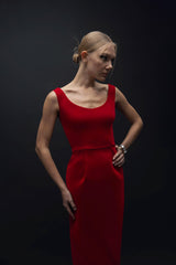 Esra Adıgüzel Velvet Ember – Red Velvet Back Slit Detailed Dress