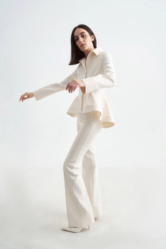 Crescent Line Elegance Blazer – Cream