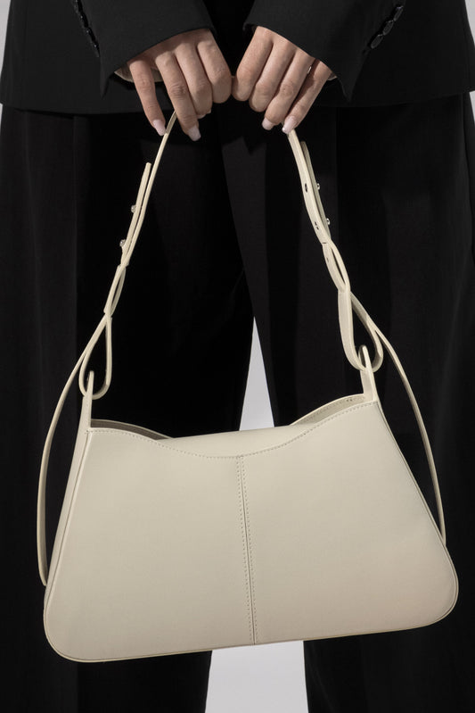 Ida Shoulder Bag in Leather - Ivory MATRIARQE