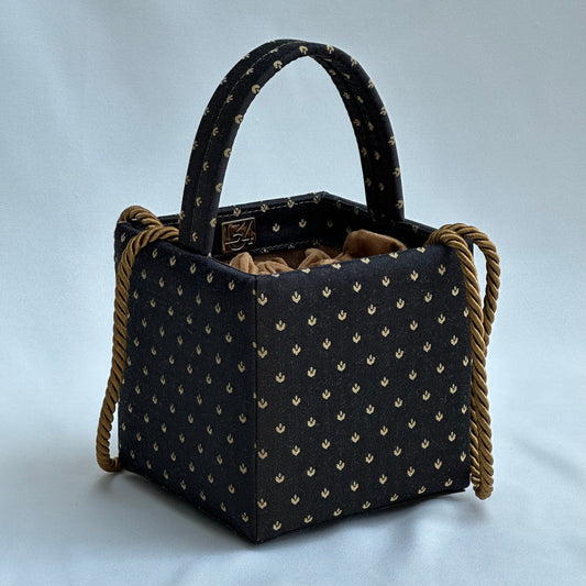 Lot 34 Istanbul Sarraf