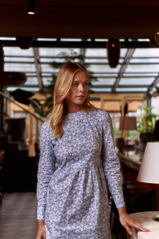 Sadie and Dione Isabella Empire Waist Dress in Arley Mavi Elbise