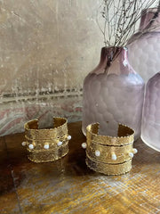 Sadie and Dione Diana Cuff