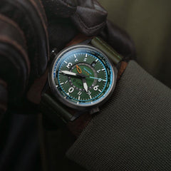AVI-8 AV-4120-05 Erkek Kol Saati