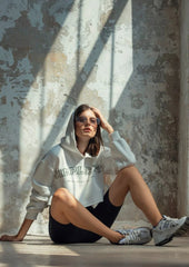 Wear Three Points White Simplicity Crop Sweatshirt