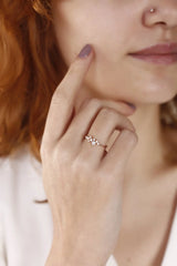 Chaseldor Elegant Ring with Mini Stones