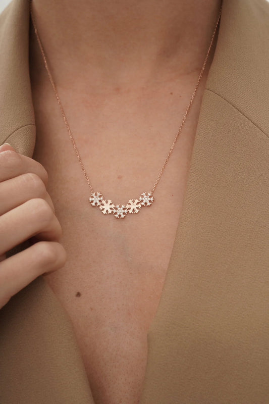 Chaseldor Sequential Snowflake Rosegold Necklace