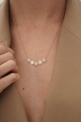 Chaseldor Sequential Snowflake Rosegold Necklace