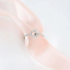 Elegant Heart White Ring
