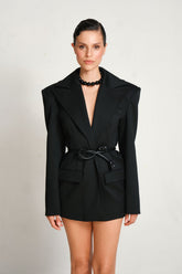 Manshet Amata Black Blazer