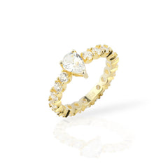 SooSilkyGems WEDDING RING WITH A SMALL SOLITAIRE