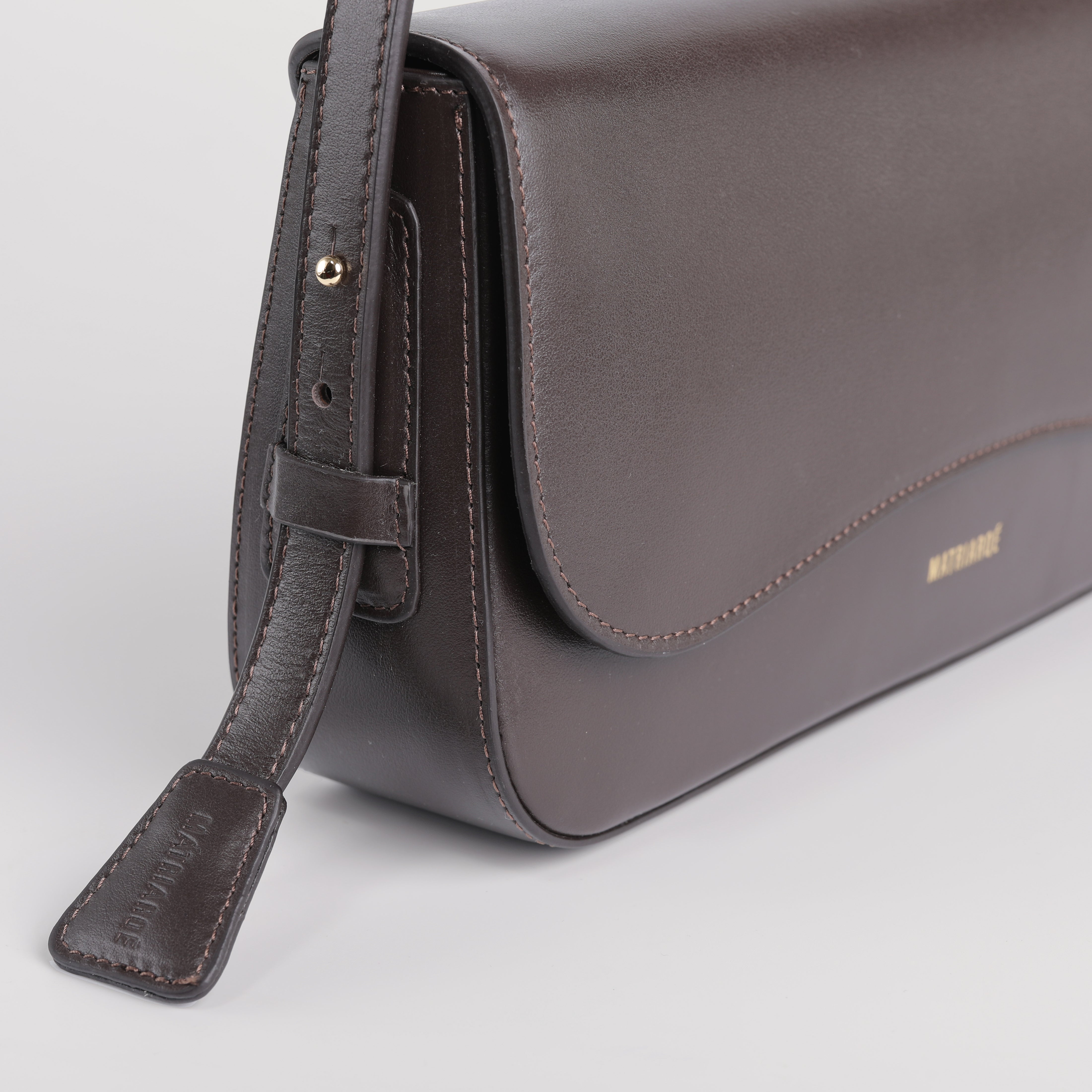 MATRIARQE Otto Baguette Bag in Leather - Brown