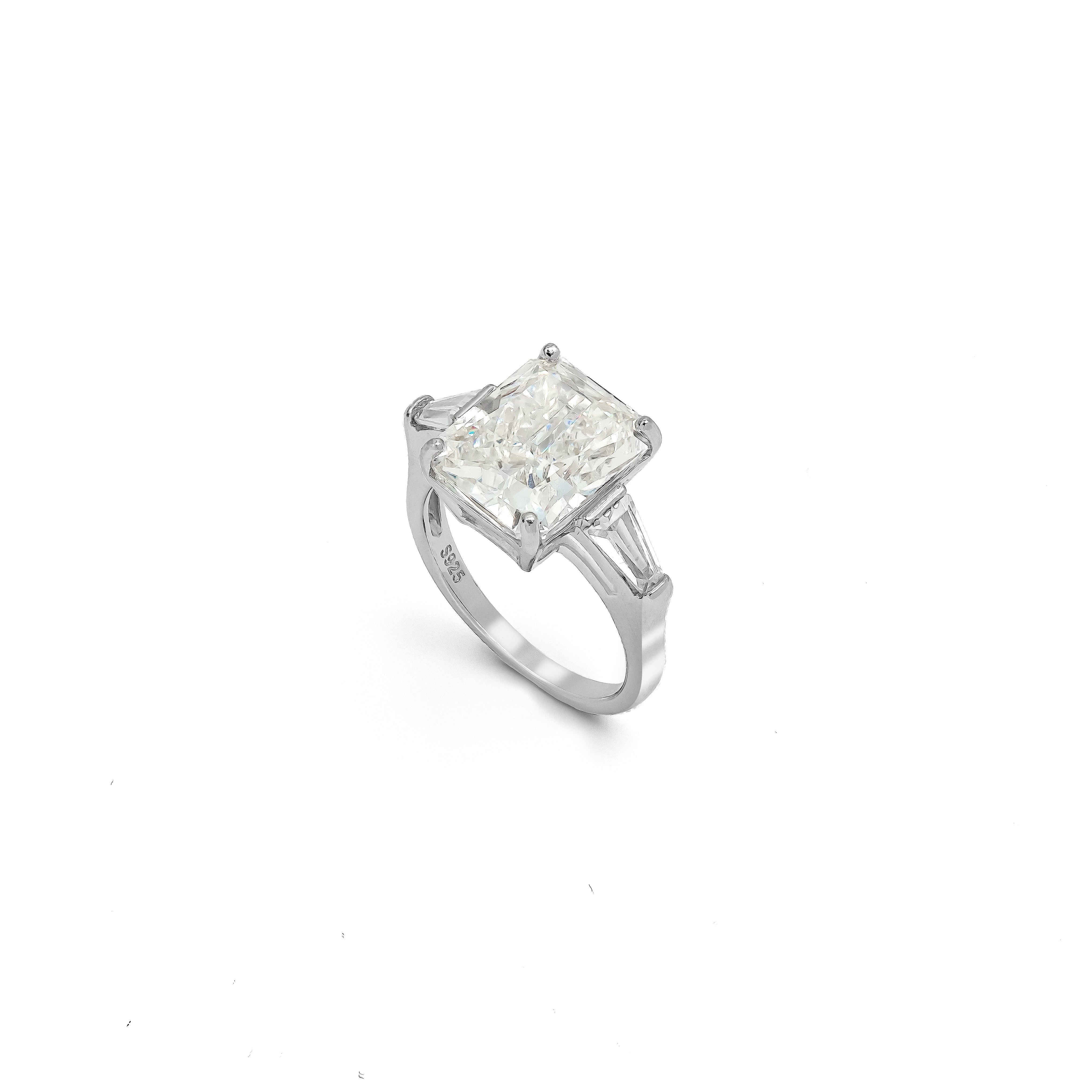 SooSilkyGems CLASSIC BAGUETTE SOLITAIRE RING