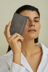 Dellel Deri Silver Zipper Card Holder