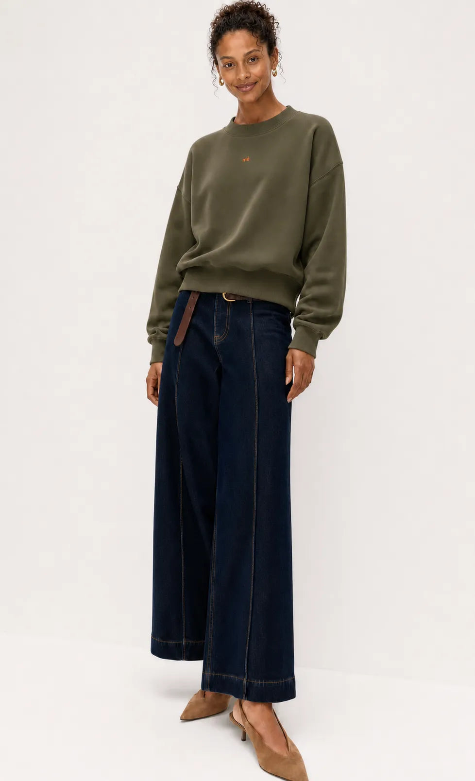 Aimée Olive Sweatshirt