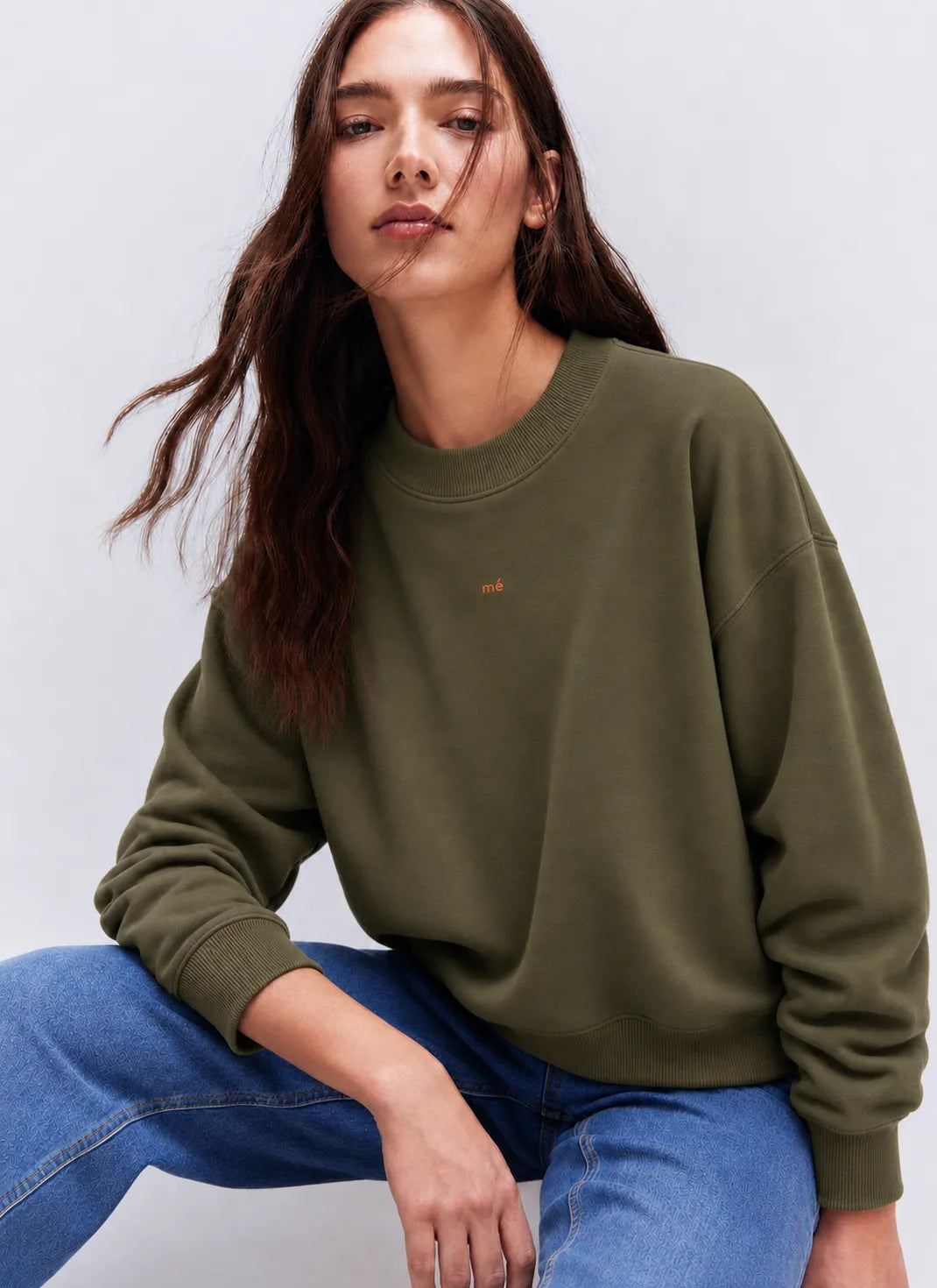 Aimée Olive Sweatshirt