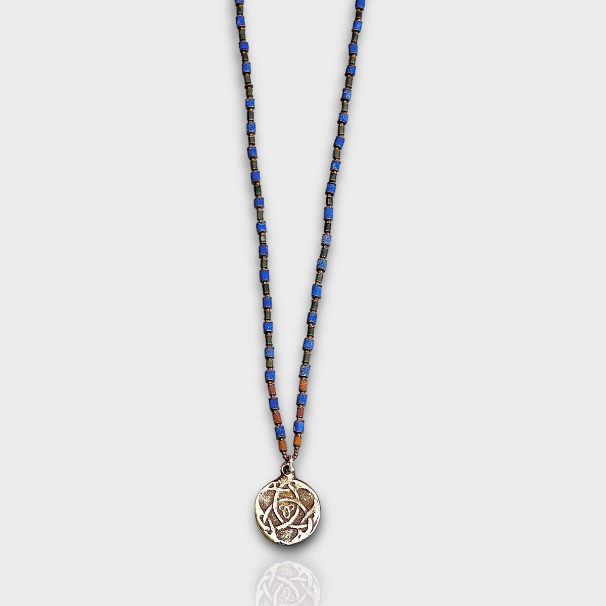 Mey Atelier Celtic Knot Necklace