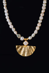 Mussels Pearl Necklace