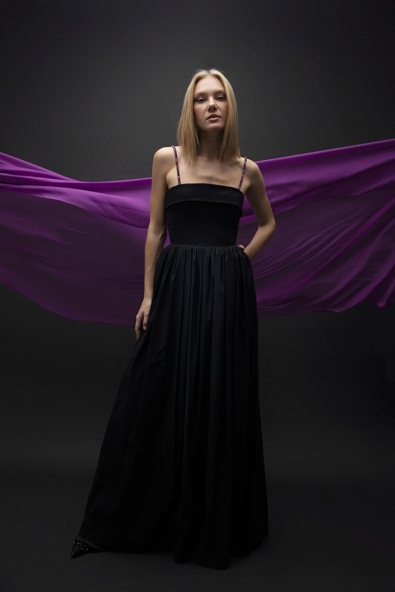 Esra Adıgüzel Raven – Natural Stone Strap Folded Strapless Collar Long Fluffy Black Taffeta Dress