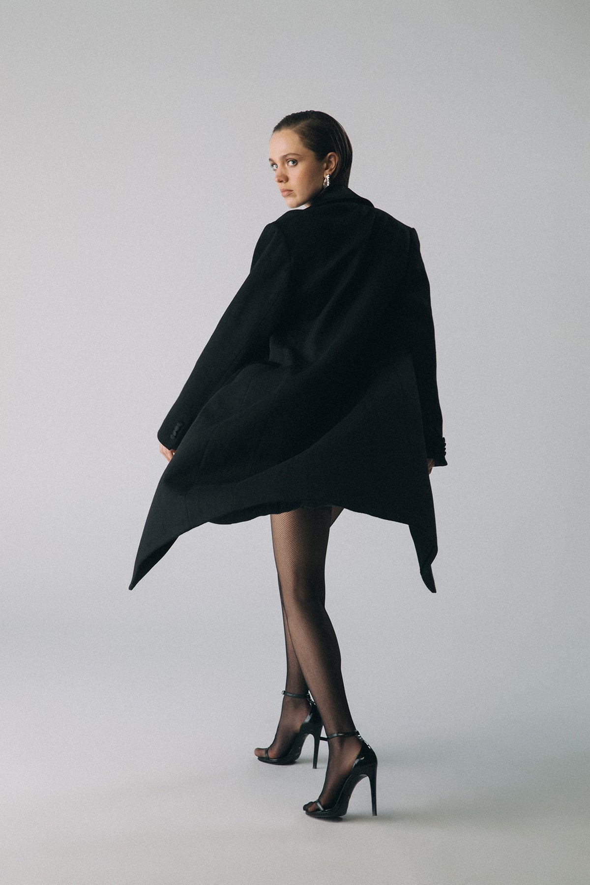 Esra Adıgüzel ELEIA – Removable Crystal Embroidered Collar Cuff Coat