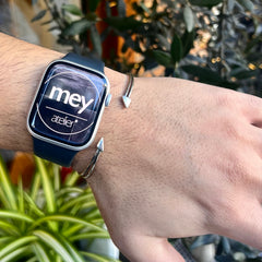Mey Atelier Pose – Handcuff Bracelet