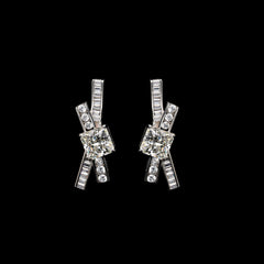 SooSilkyGems CARRE SOLITAIRE AND CROSS EARRING