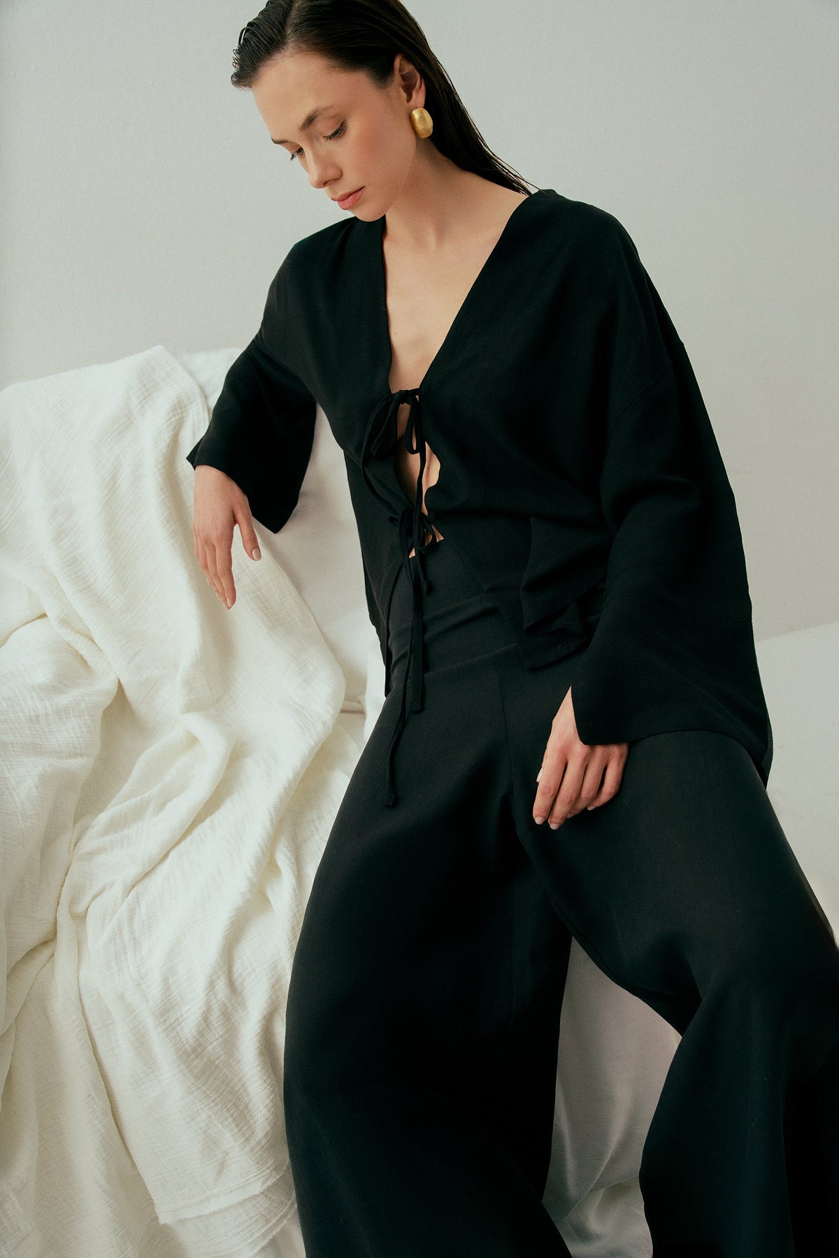 Wear Three Points Black Glow Linen Shirt
