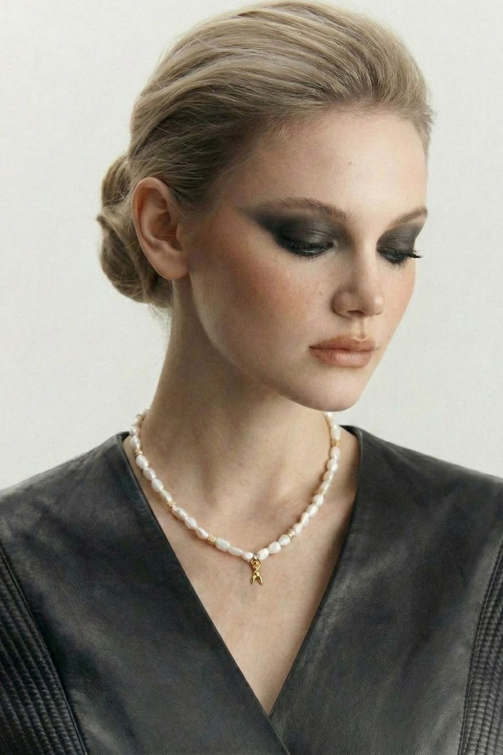 Pia Yuli High Jewelry Moonstone feminine energy necklace