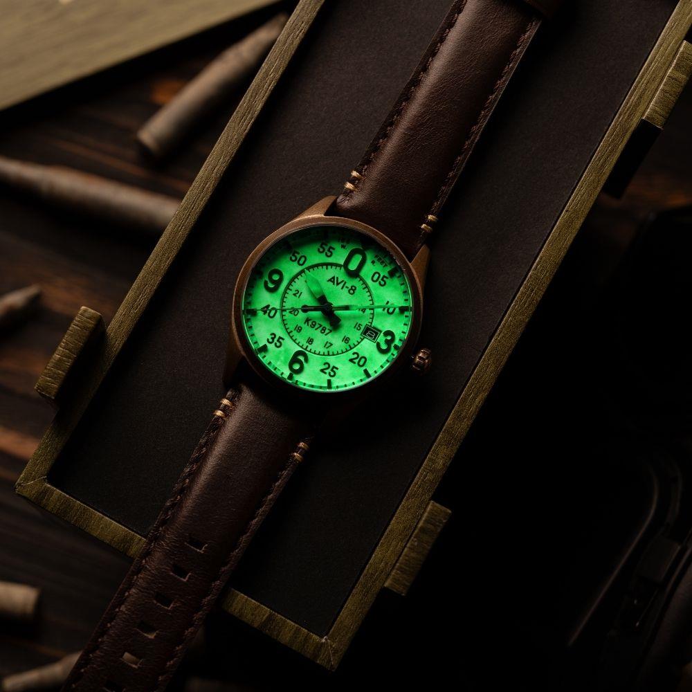 AVI-8 AV-4090-07 Erkek Kol Saati