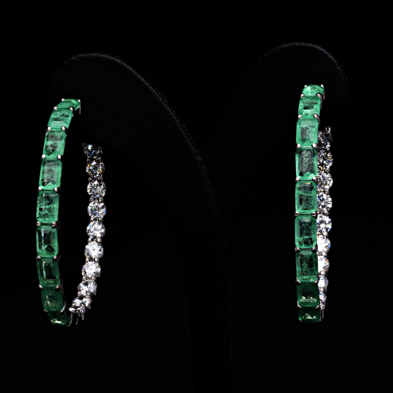 SooSilkyGems BICOLOR PARAIBA HOOP EARRINGS