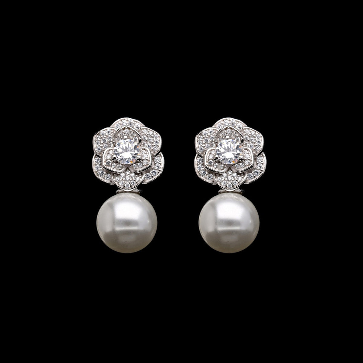 SooSilkyGems MAGNOLIA EARRINGS WITH PEARL