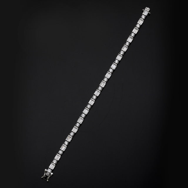 SooSilkyGems BAGUETTE AND ROUND SETTING TENNIS BRACELET