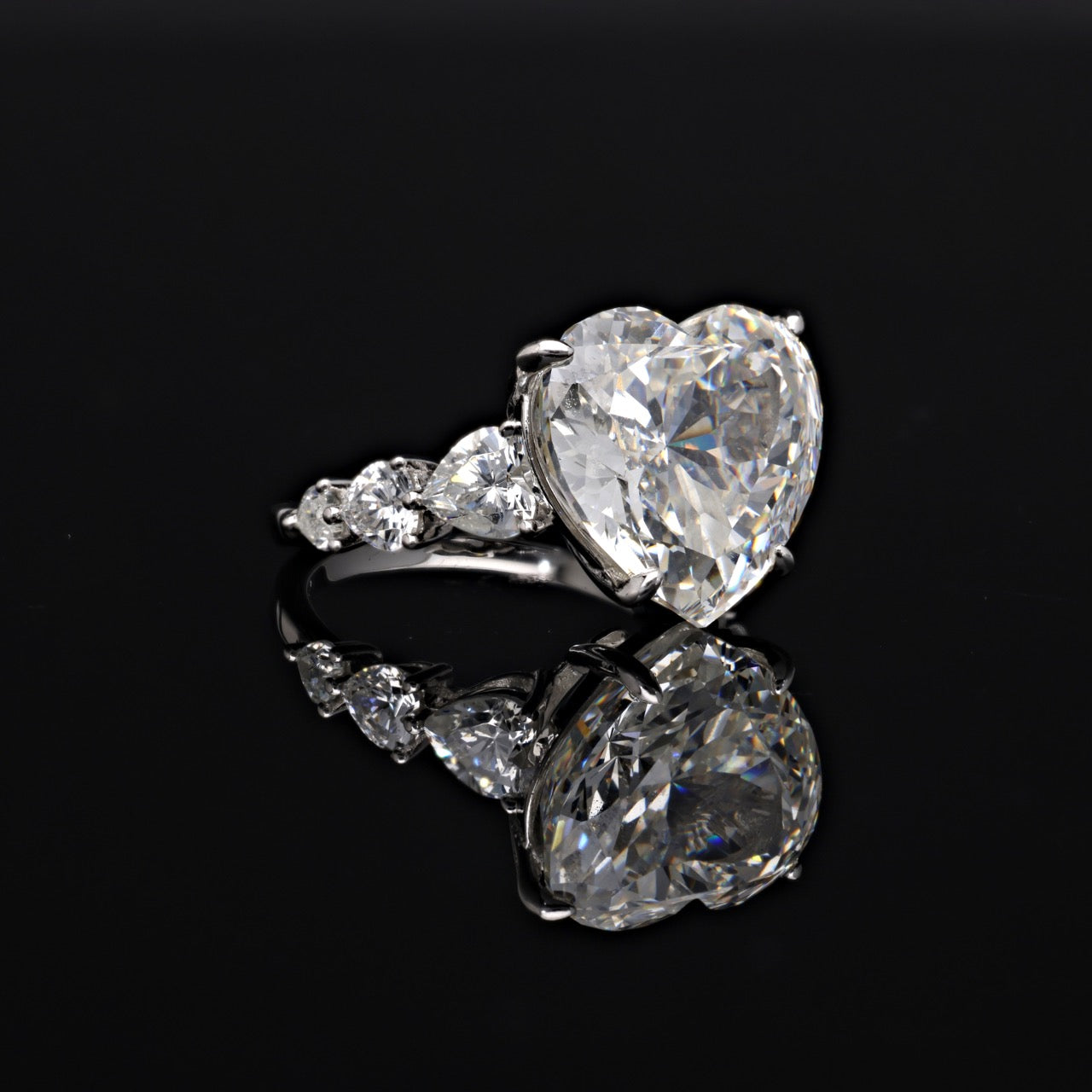 SooSilkyGems RING 1969