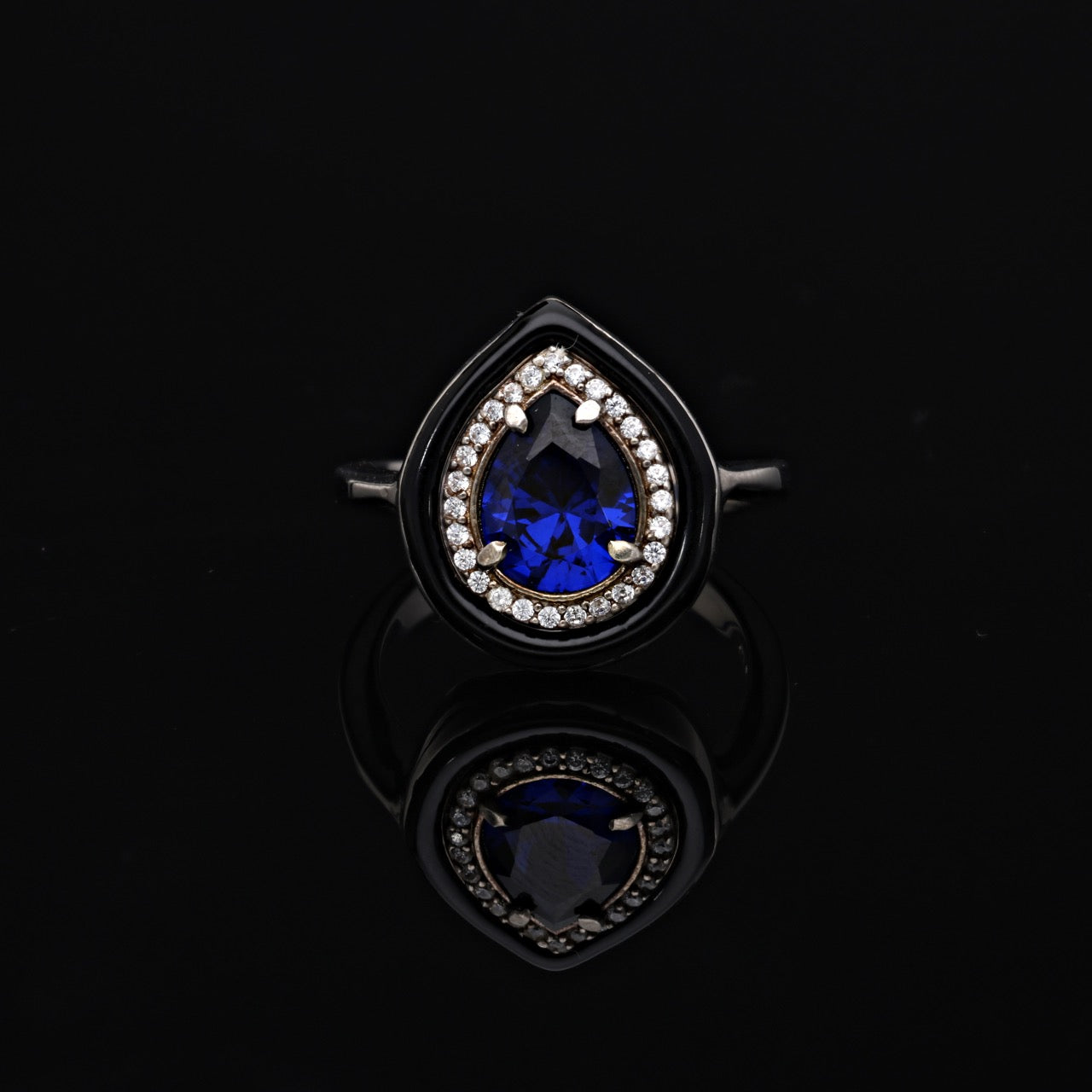 SooSilkyGems ENAMEL TEARDROP SOLITAIRE RING