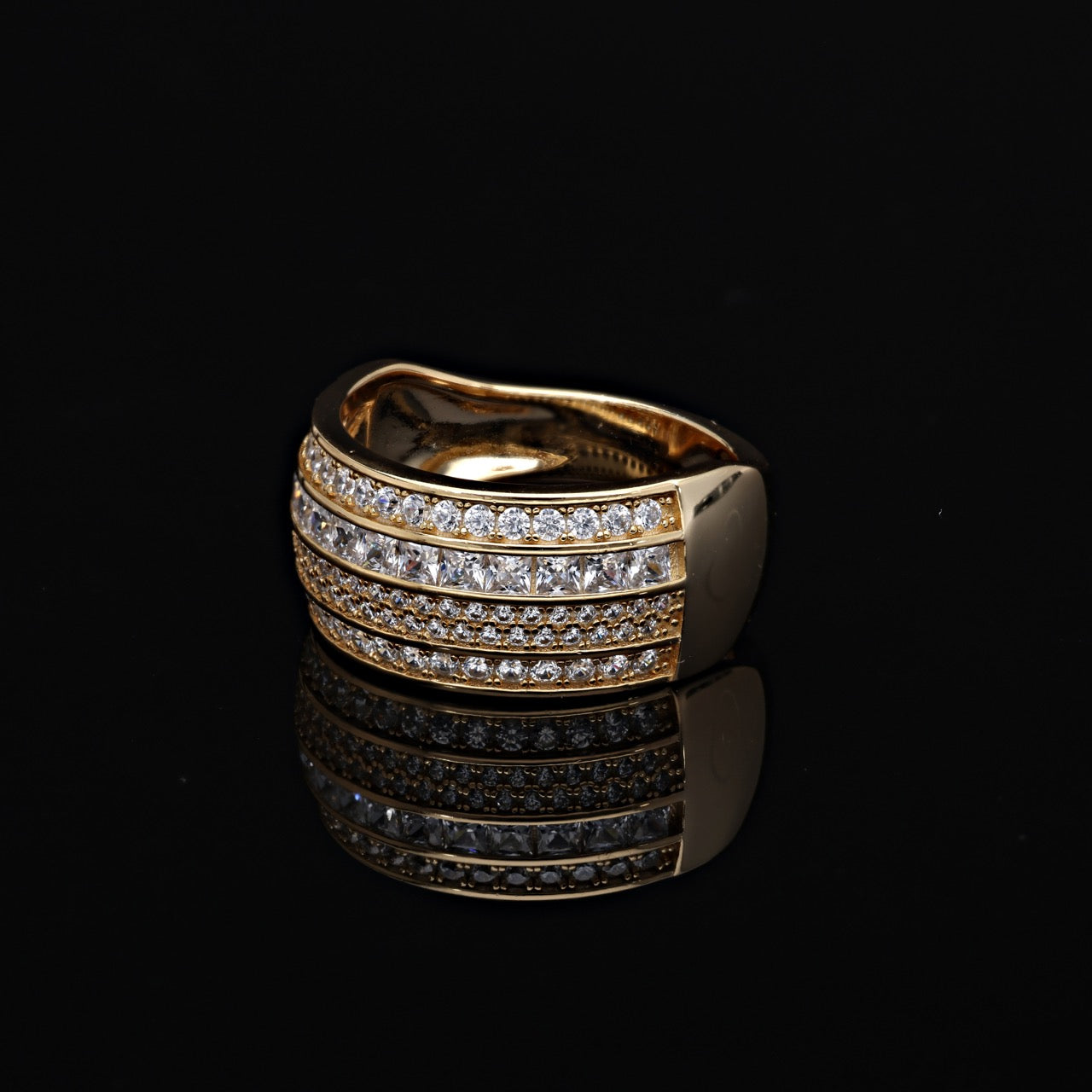 SooSilkyGems MULTI-ROW PAVE DETAILED RING