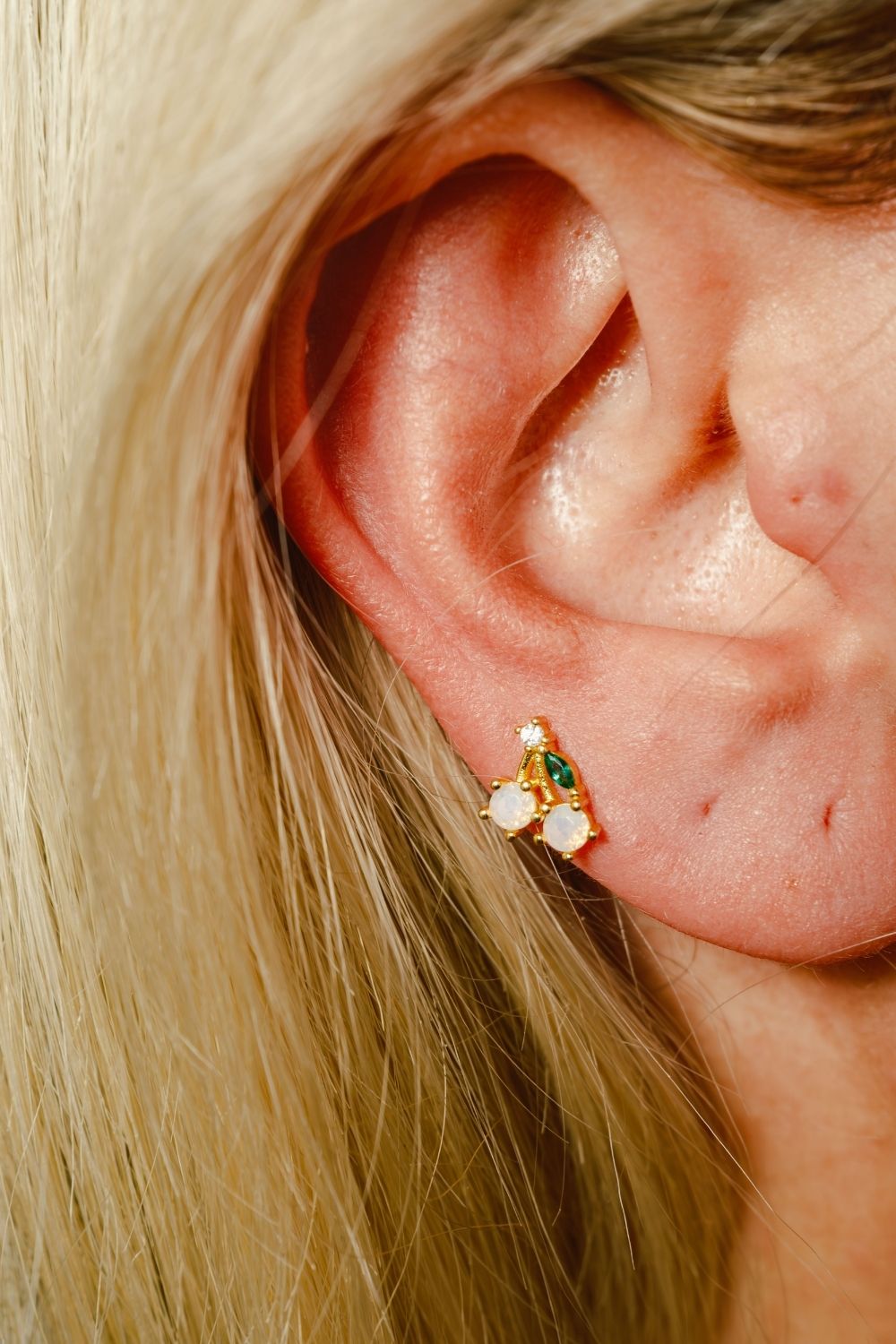piayuli White Cherry Piercing