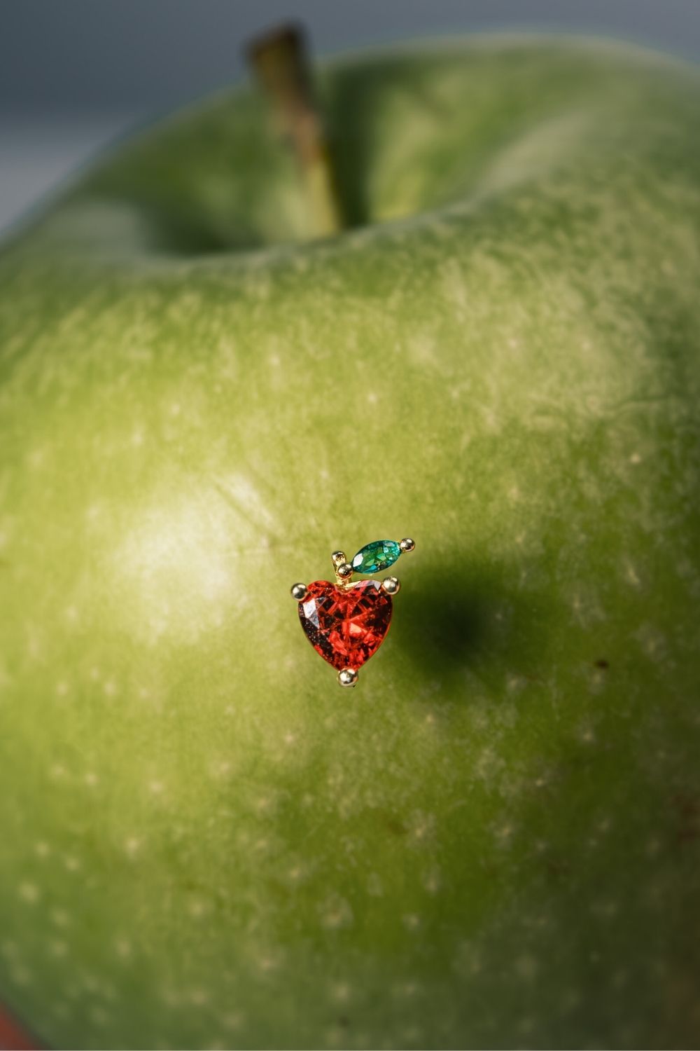 piayuli Red Apple Piercing