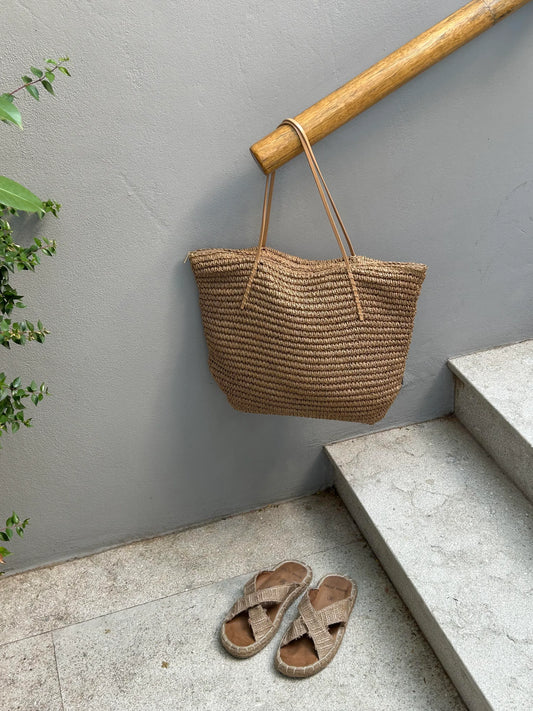 Loventa Harmony Zipper Straw Bag Camel