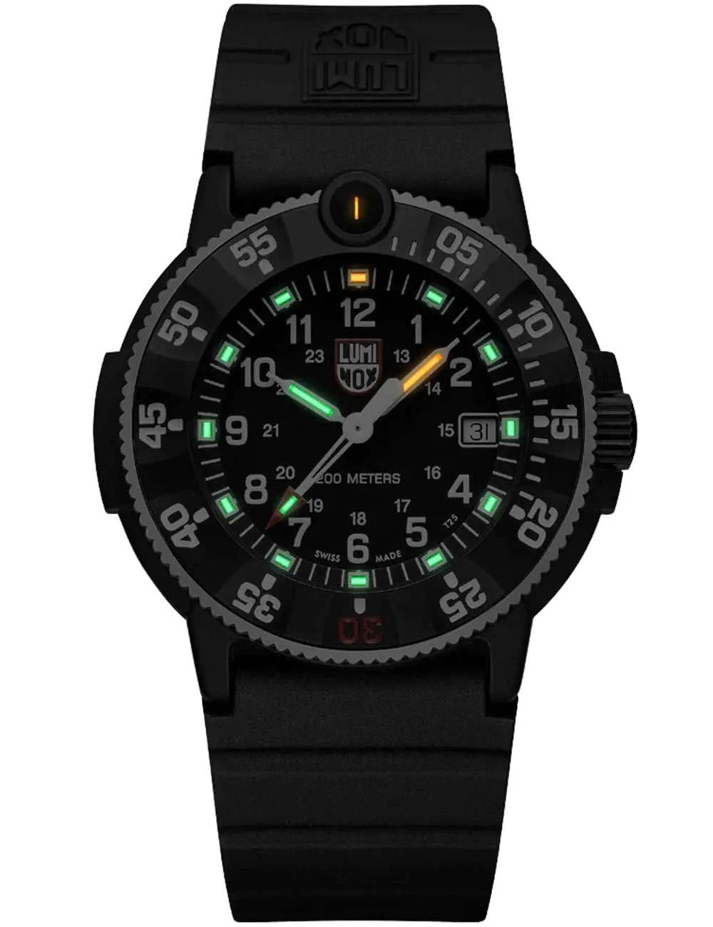 LUMINOX XS.3001.H NAVY SEAL ORIGINAL 3001 Serisi (İsviçre Üretimi ETA F06.412 Mekanizmalı) Erkek Kol Saati