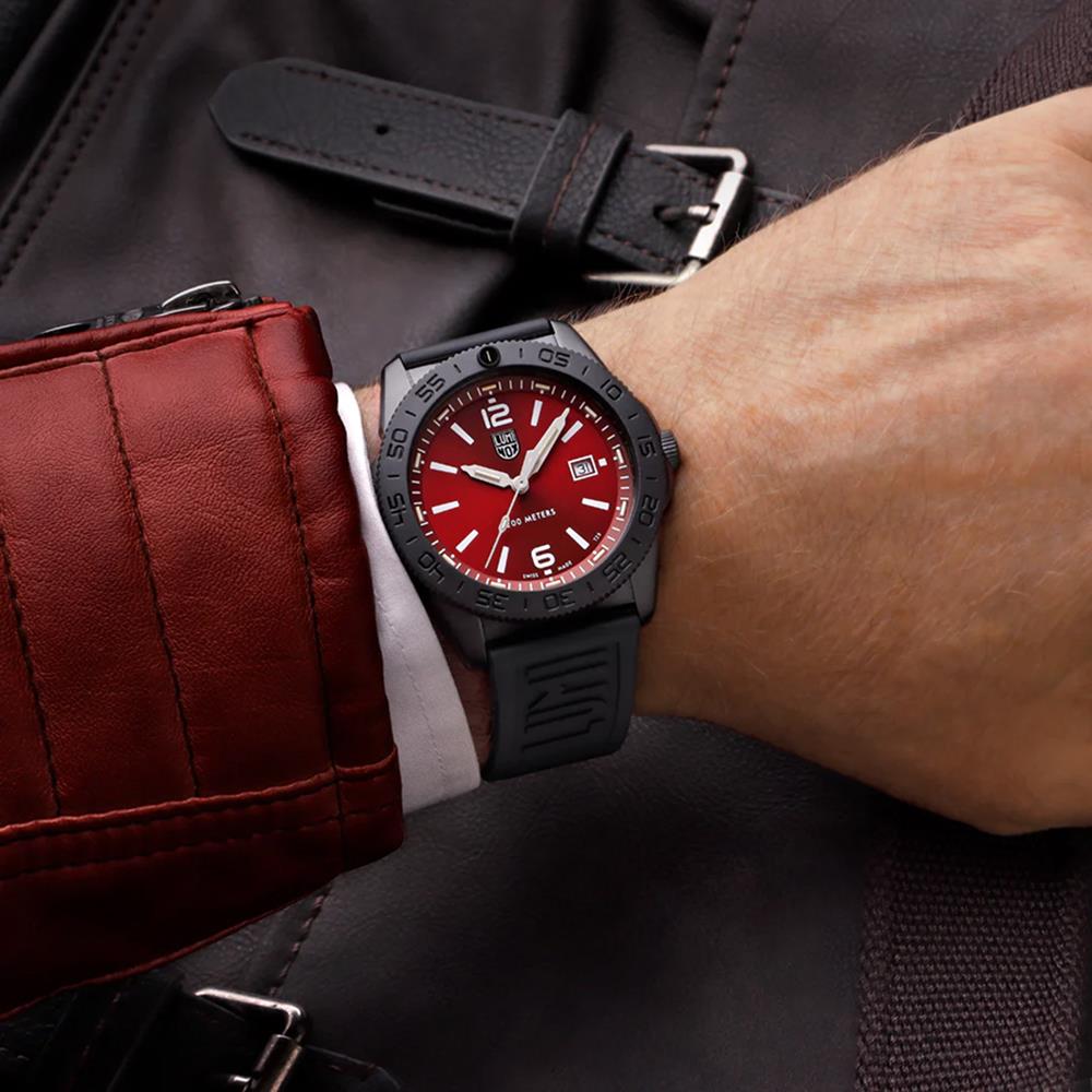 LUMINOX XS.3135.B PACIFIC DIVER (İsviçre Üretimi Ronda 515 Mekanizmalı) Erkek Kol Saati