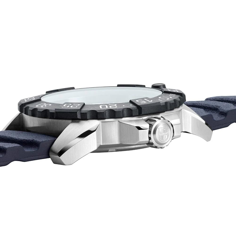 LUMINOX XS.3253.CB NAVY SEAL RUBBER - STEEL - CARBONOX™ (RSC) - (İsviçre Üretimi Ronda 715 Mekanizmalı) Erkek Kol Saati